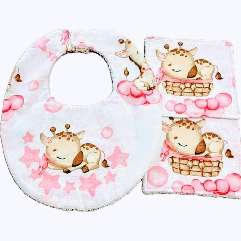 Bavoir rose bébé girafe fait la sieste et ses 2 lingettes assorties Ref: 10724