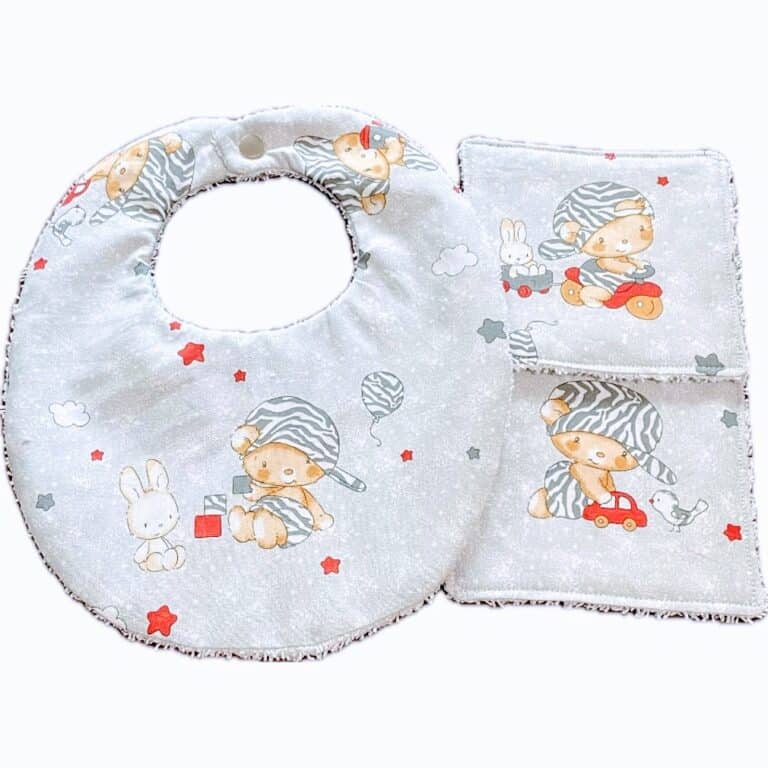 Bavoir ourson avec son lapin et  ses 2 lingettes assorties Ref: 121024