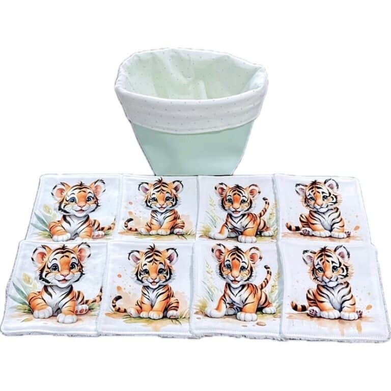 Lot de 8 lingettes lionceaux et son panier de rangement vert Ref: 191024