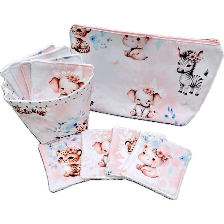 Ensemble trousse de toilette safari rose et 8 lingettes assorties dans son panier Ref: 120824
